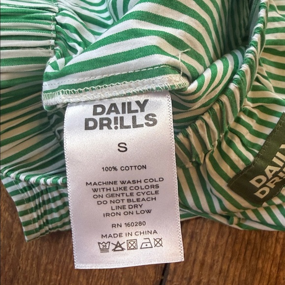 Daily Drills Striped resort poplin shorts - Picture 4 of 4